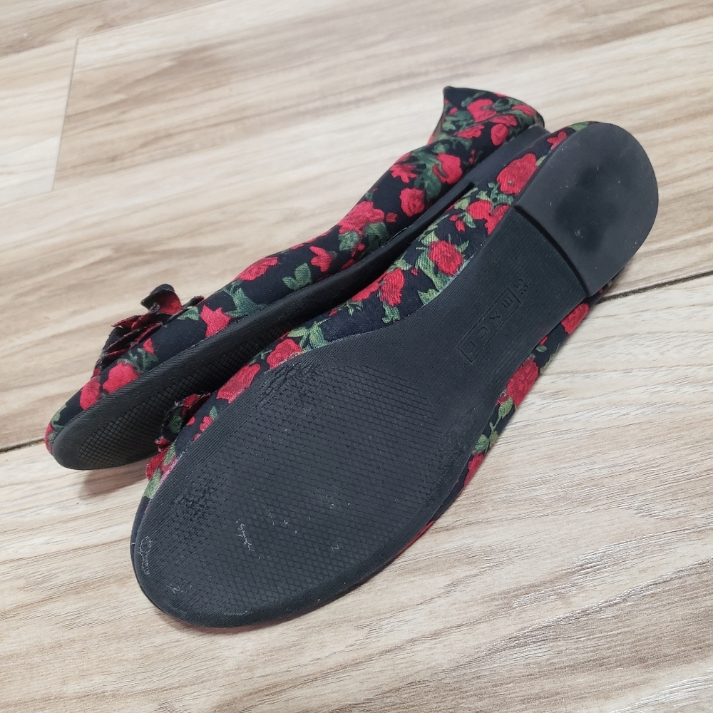 Steve Madden Floral Ballet Flats - Picture 3 of 3